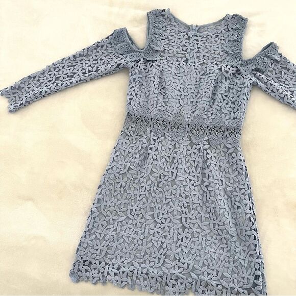 AMUR Evelyn Light Blue Lace Cold Shoulder Mini Dress, Size 8 NWOT - Picture 5 of 12
